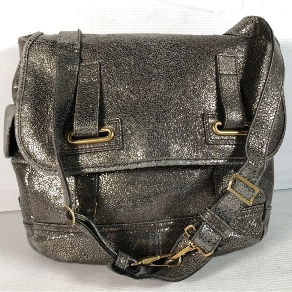 YVES SAINT LAURENT
Leather Medium Besace Flap metallic silver - Picture 2 of 11